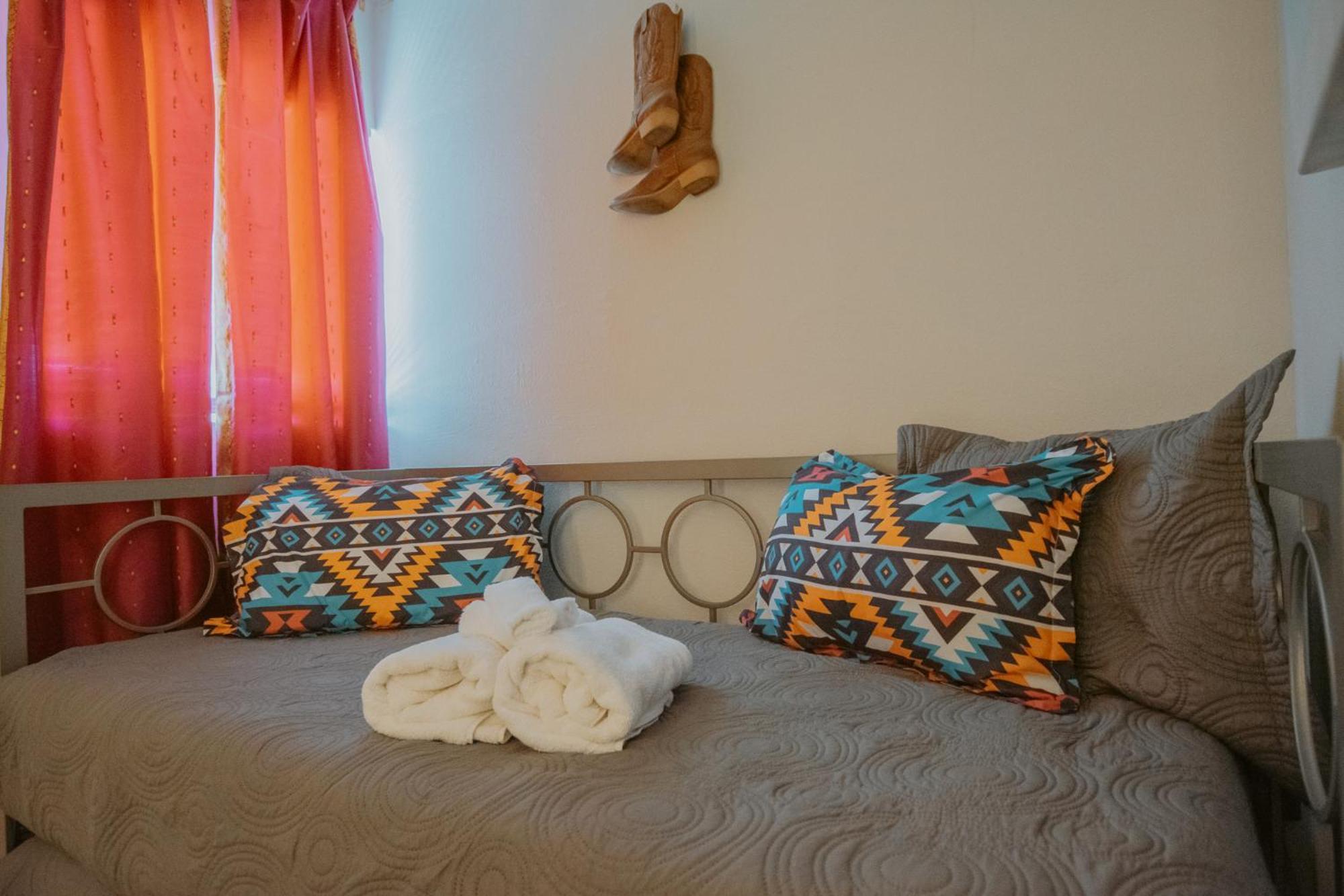 Cowboy Den-Hot Tub-Game Room-Pet Friendly-No Pet Fees! Albuquerque Exterior foto